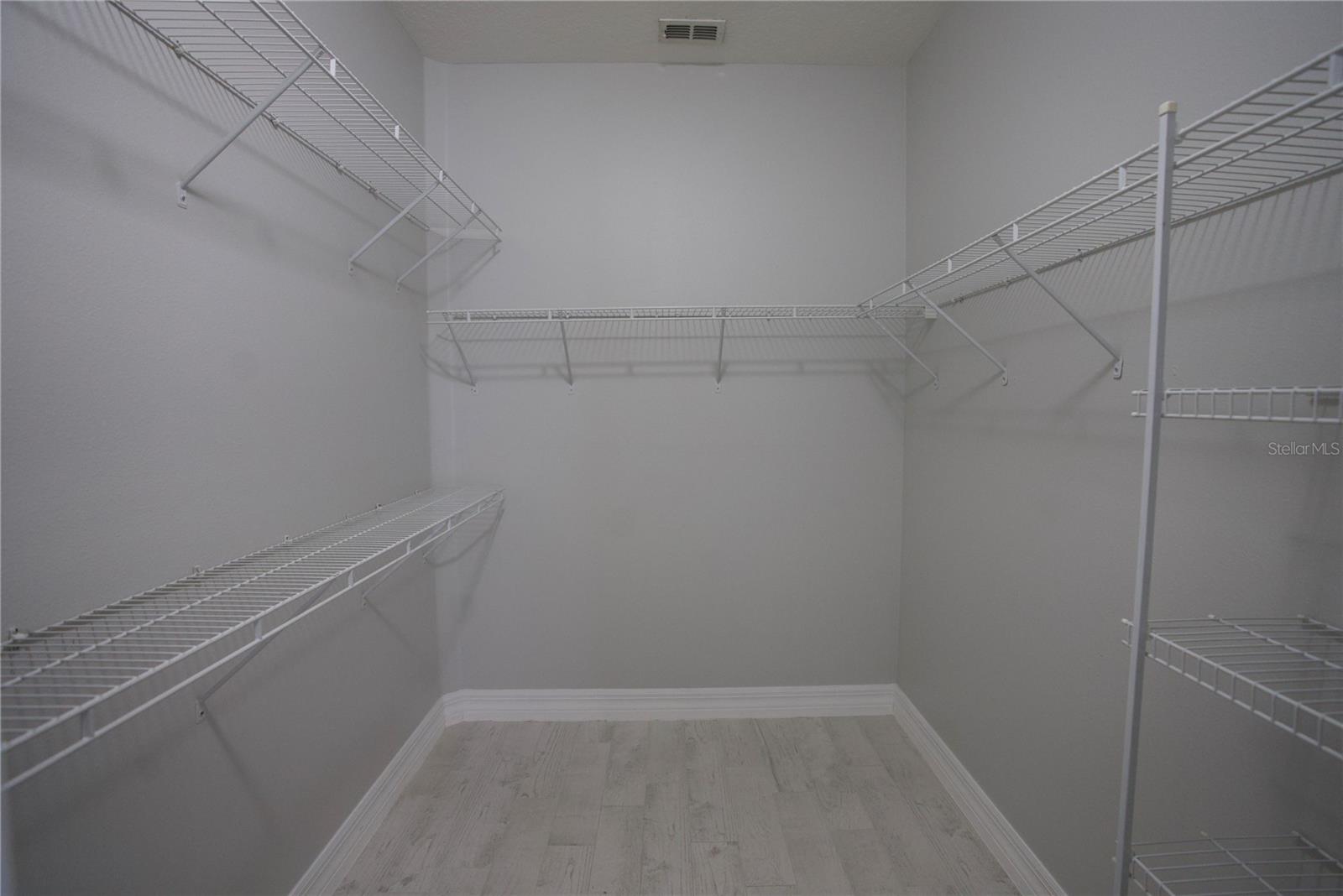 EDEN ISLE 52/9 LOT 173 - Residential