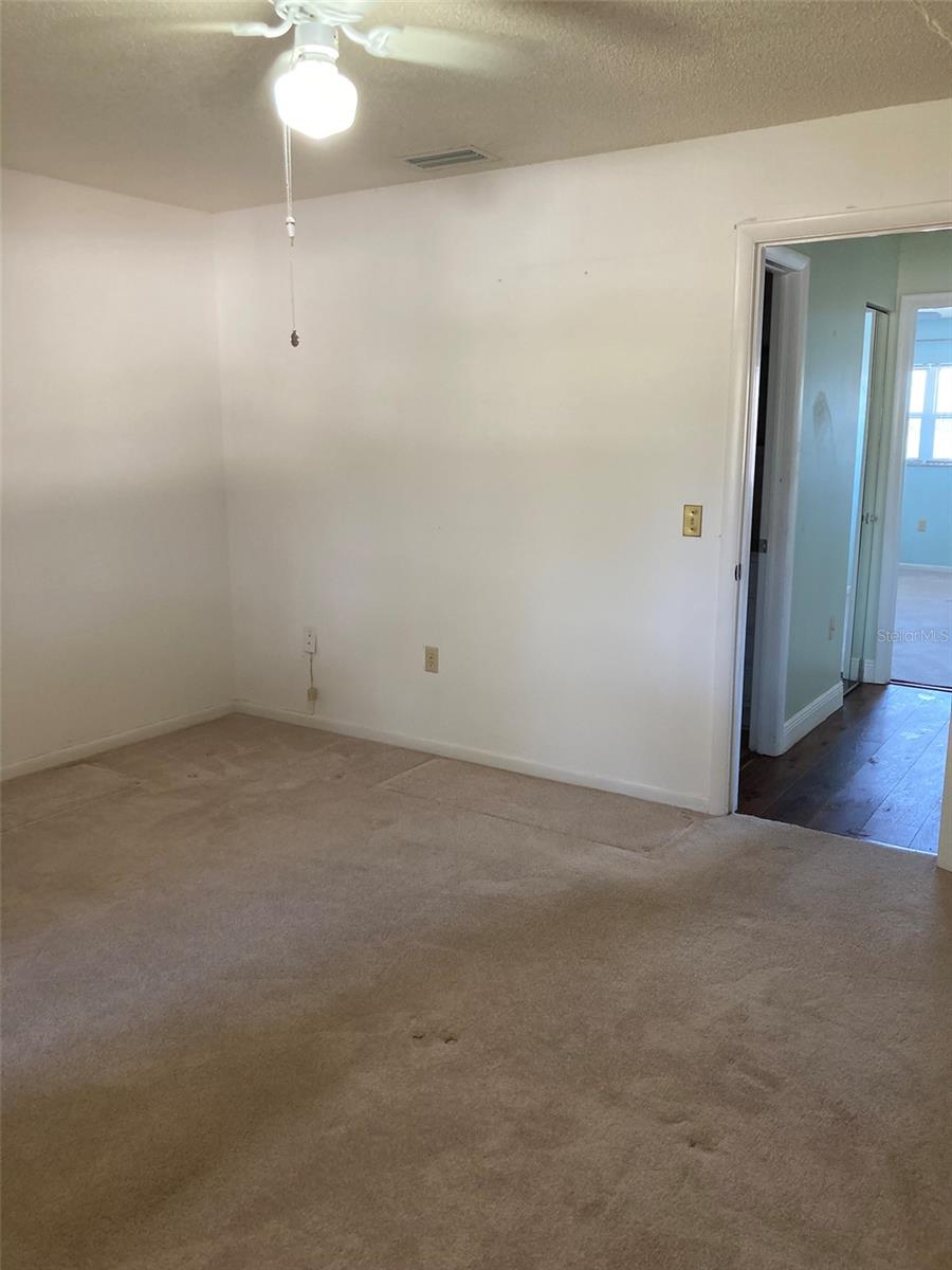 FIVE TOWNS OF ST PETE - Residential