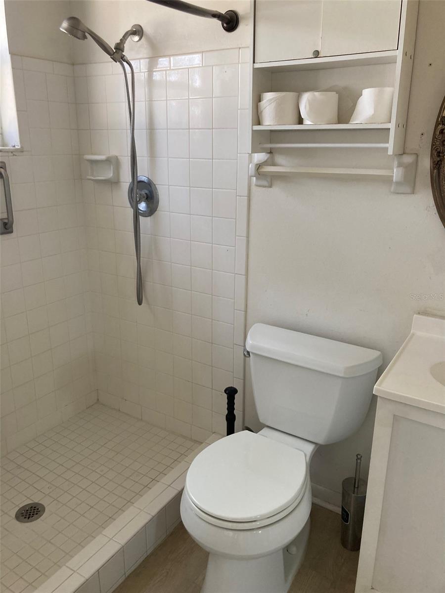 FIVE TOWNS OF ST PETE - Residential