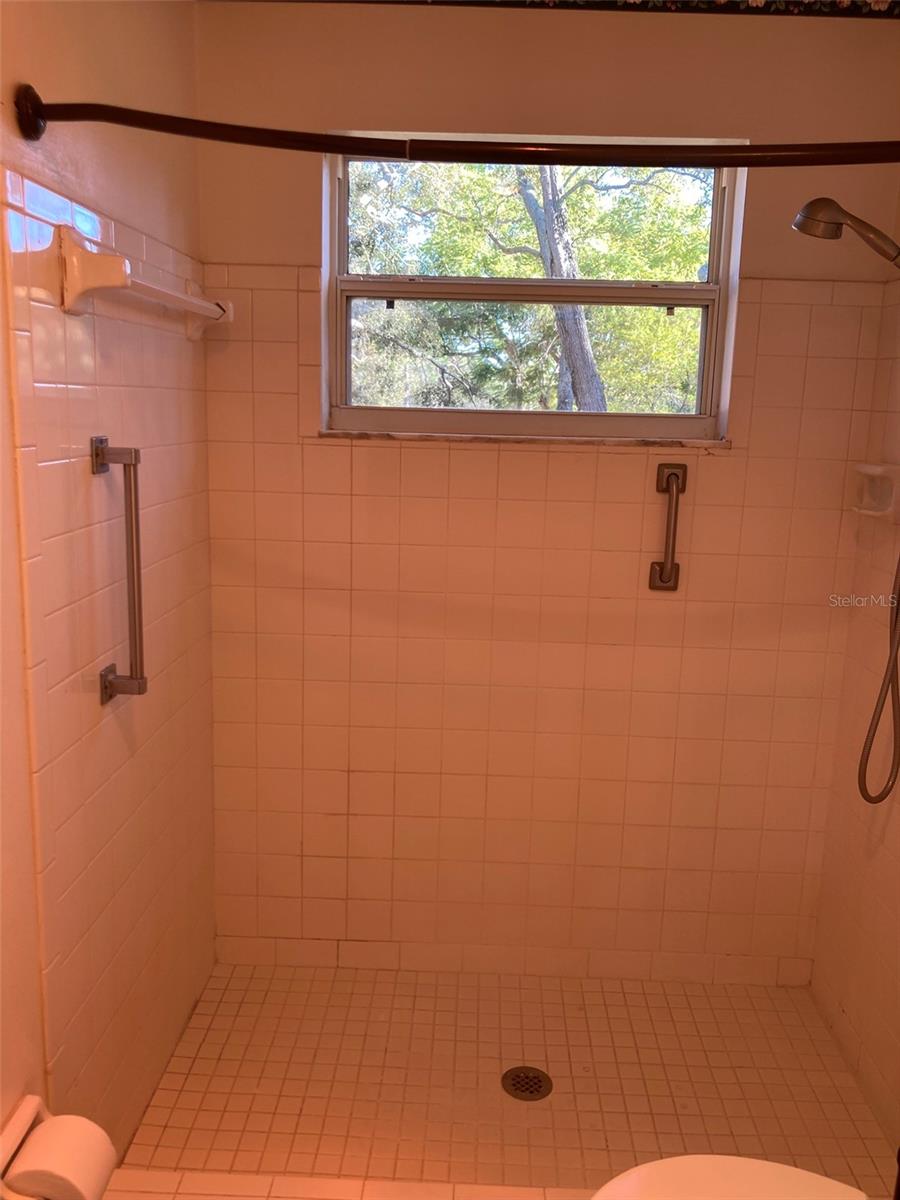 FIVE TOWNS OF ST PETE - Residential