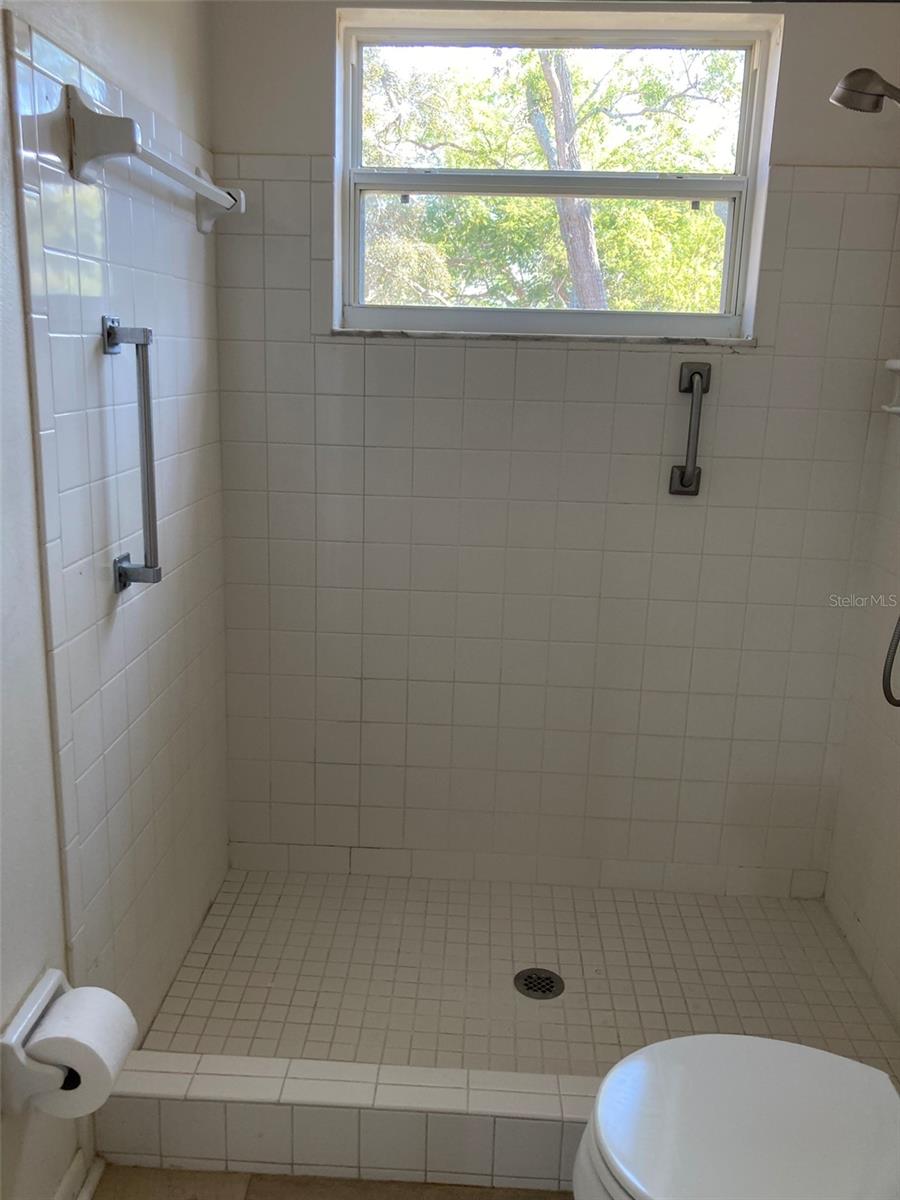 FIVE TOWNS OF ST PETE - Residential