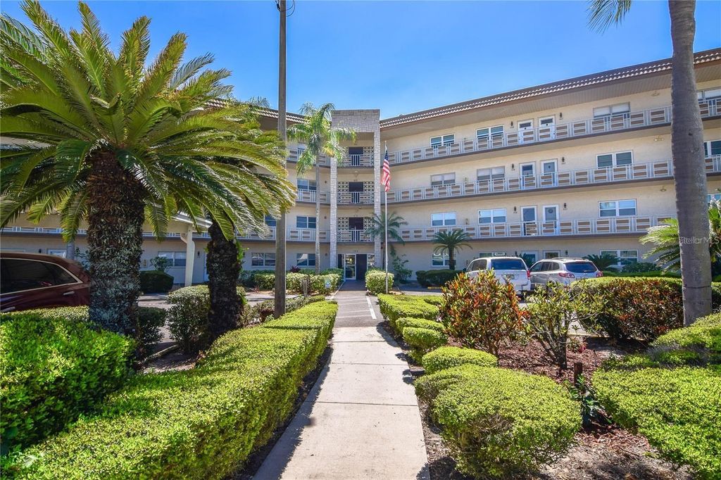 Photo of 5725 80th Street N #315, St Petersburg, FL 33709 (MLS # TB8469687)