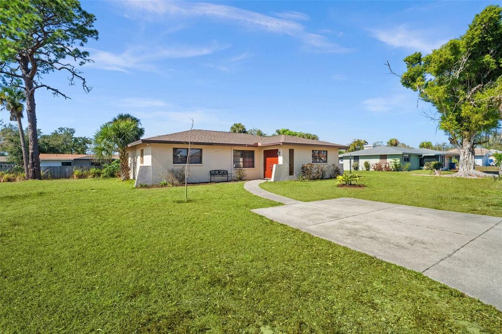 Photo of 3264 Virginia Road, Venice, FL 34293 (MLS # N6143082)