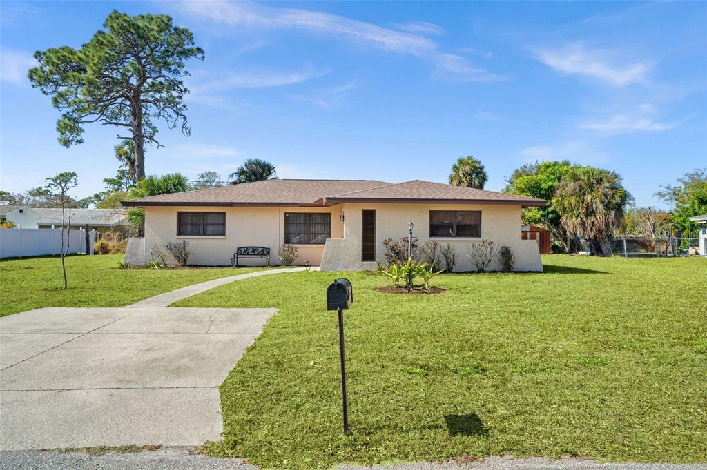 Photo of 3264 Virginia Road, Venice, FL 34293 (MLS # N6143082)