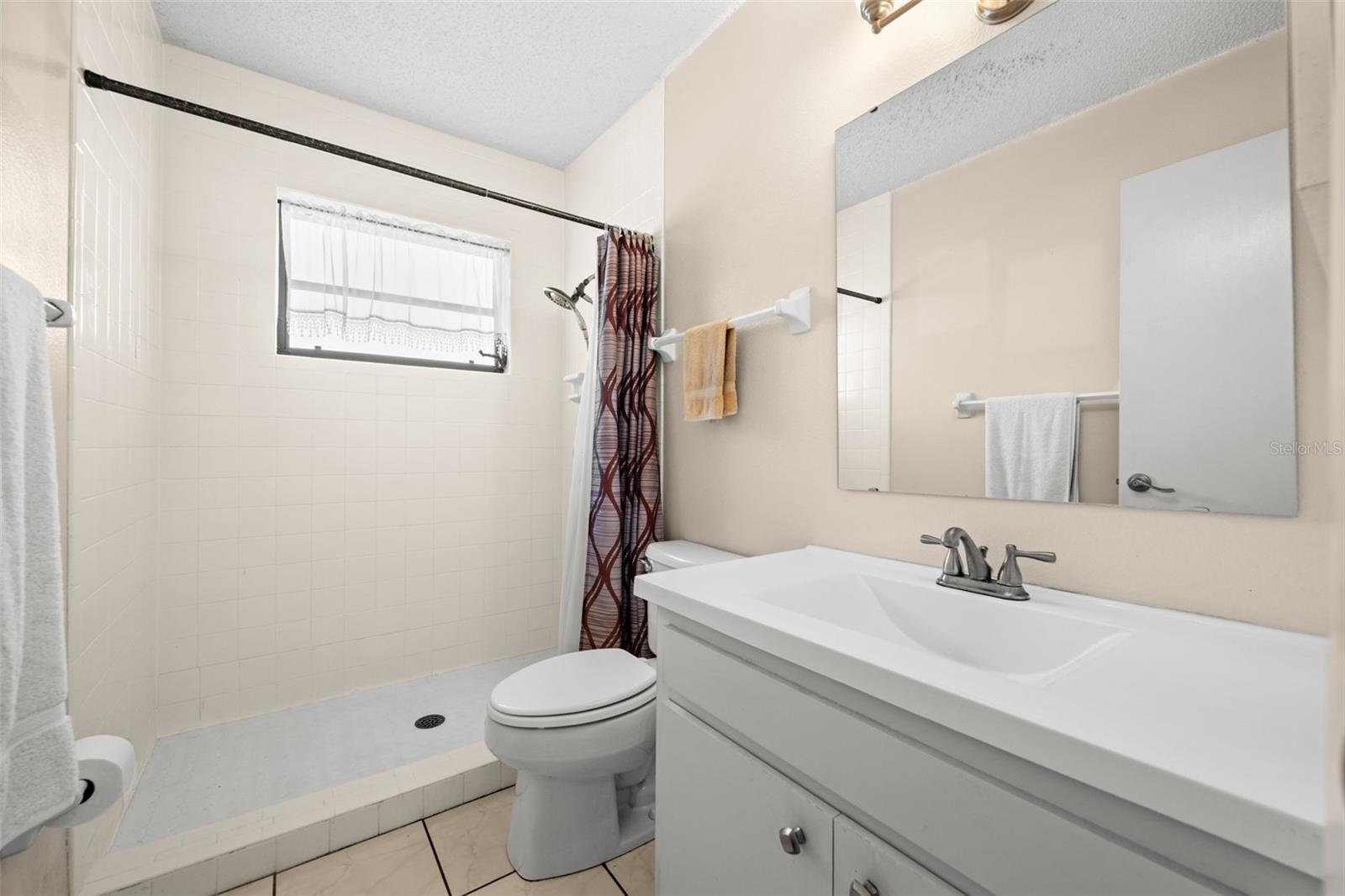 SOUTH VENICE UNIT 32 - Residential