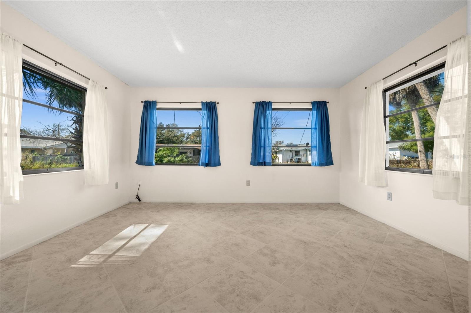 SOUTH VENICE UNIT 32 - Residential