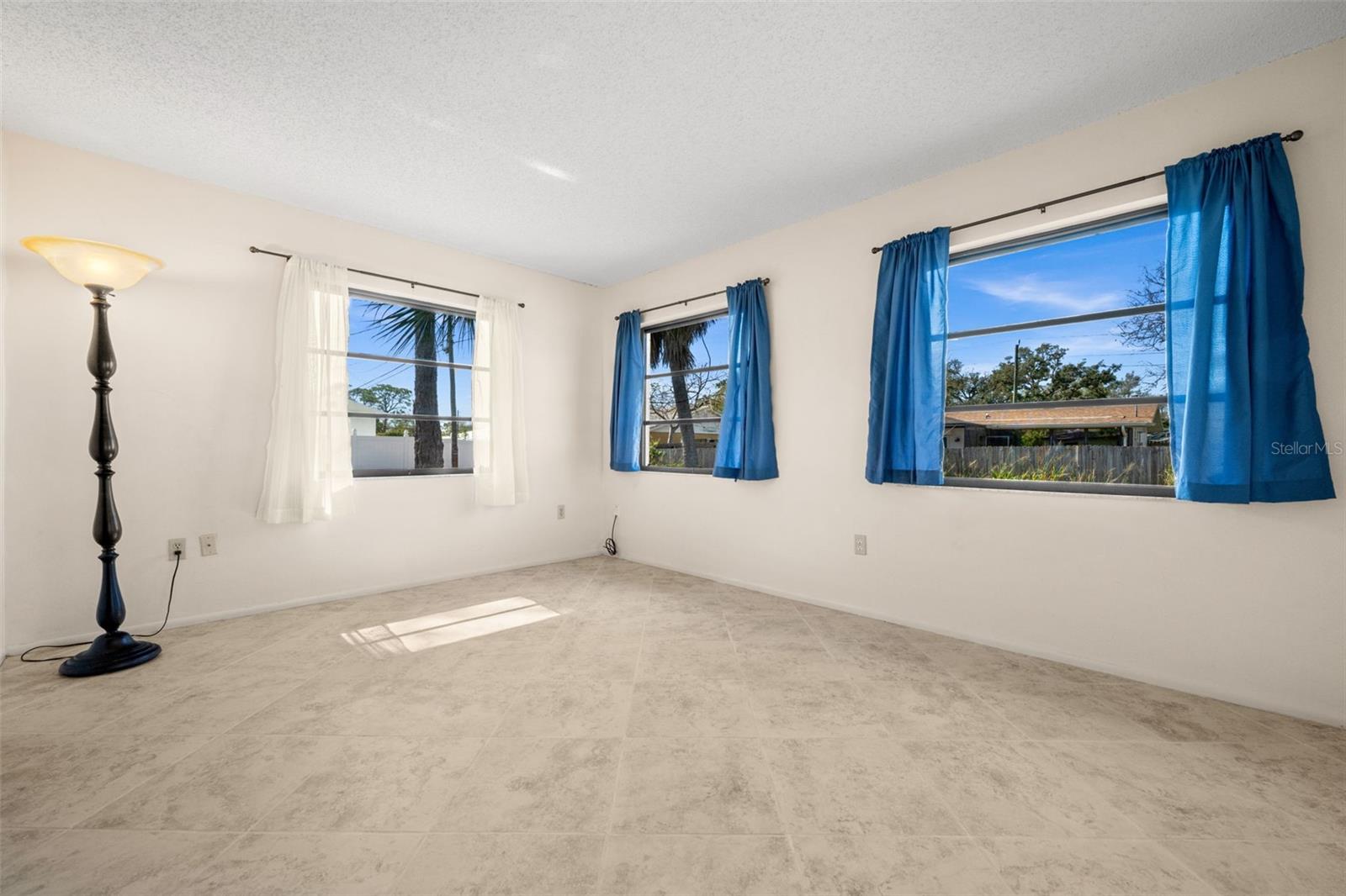 SOUTH VENICE UNIT 32 - Residential