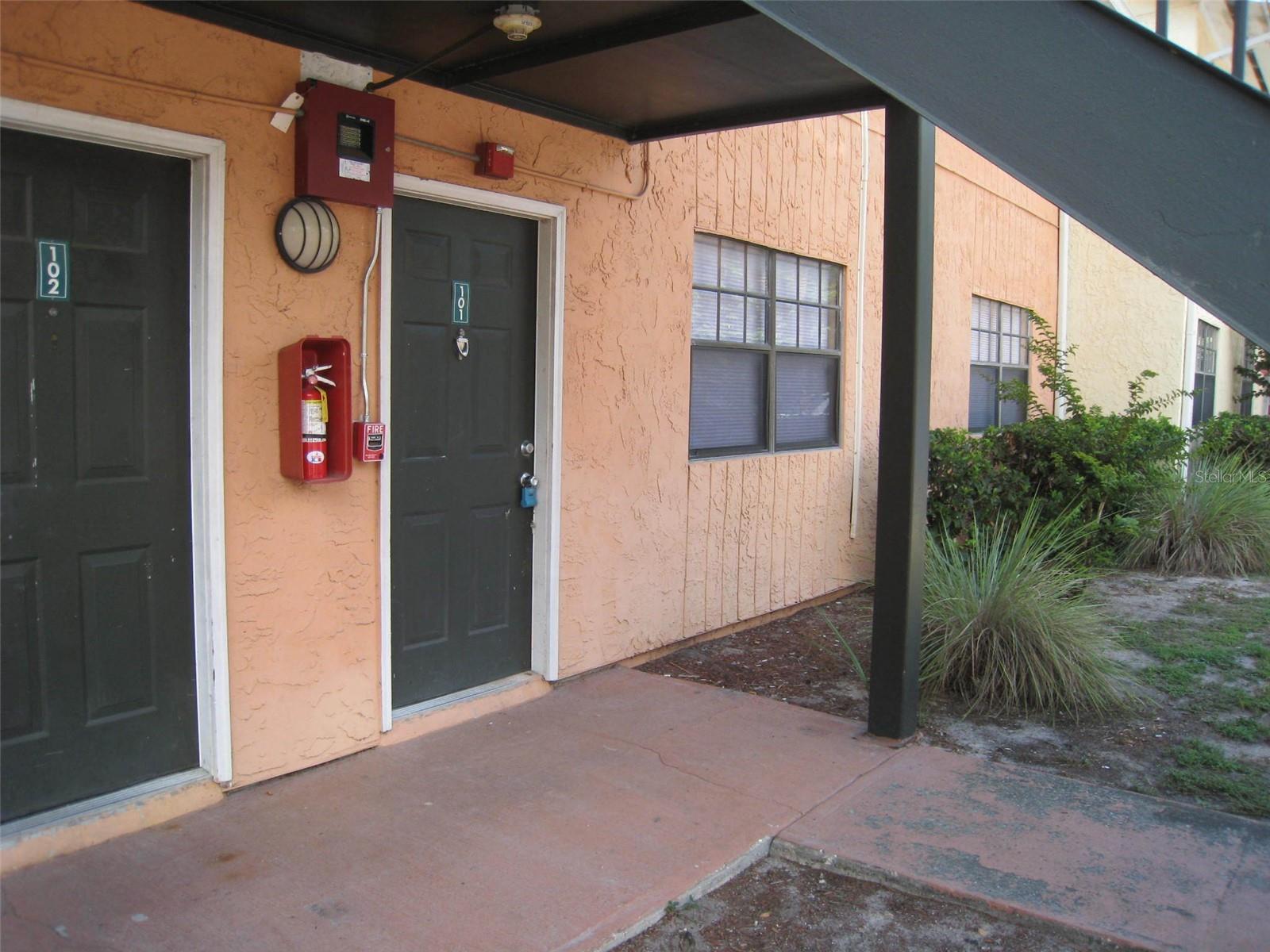 Auction Property. AUCTION PROPERTY! ***Auction will run November 6 - November 16, 2023*** A buyer's premium of 5% is required. You must pre-register on the auction site prior to being approved to view or bid on the auction. You may schedule an appointment to view and perform due diligence prior to the auction close. There will be a %5 buyer's premium applied to the winning bid.***Realtors: Do not place bids for your buyers***/***All property information to be verified by buyers*** This property is ready for its next owner or investor.