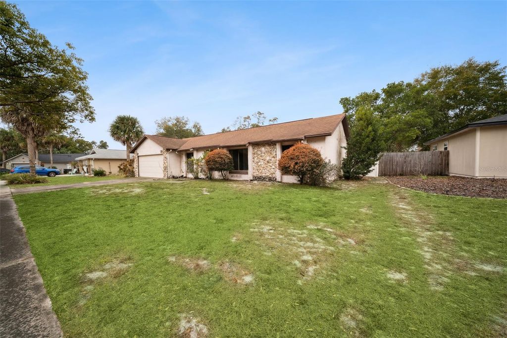 Photo of 2911 Autumnwood Trail, Apopka, FL 32703 (MLS # G5108169)