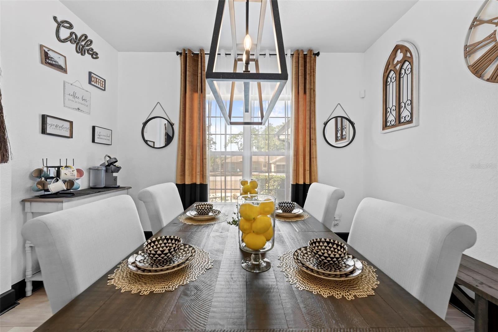 ROYAL HIGHLANDS UNIT 6 - Residential