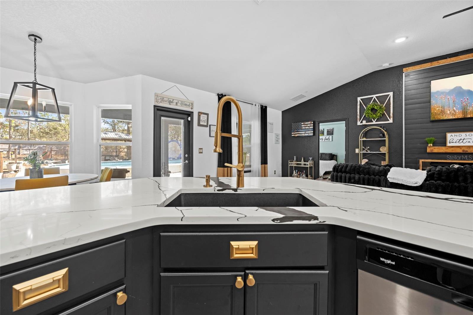 ROYAL HIGHLANDS UNIT 6 - Residential