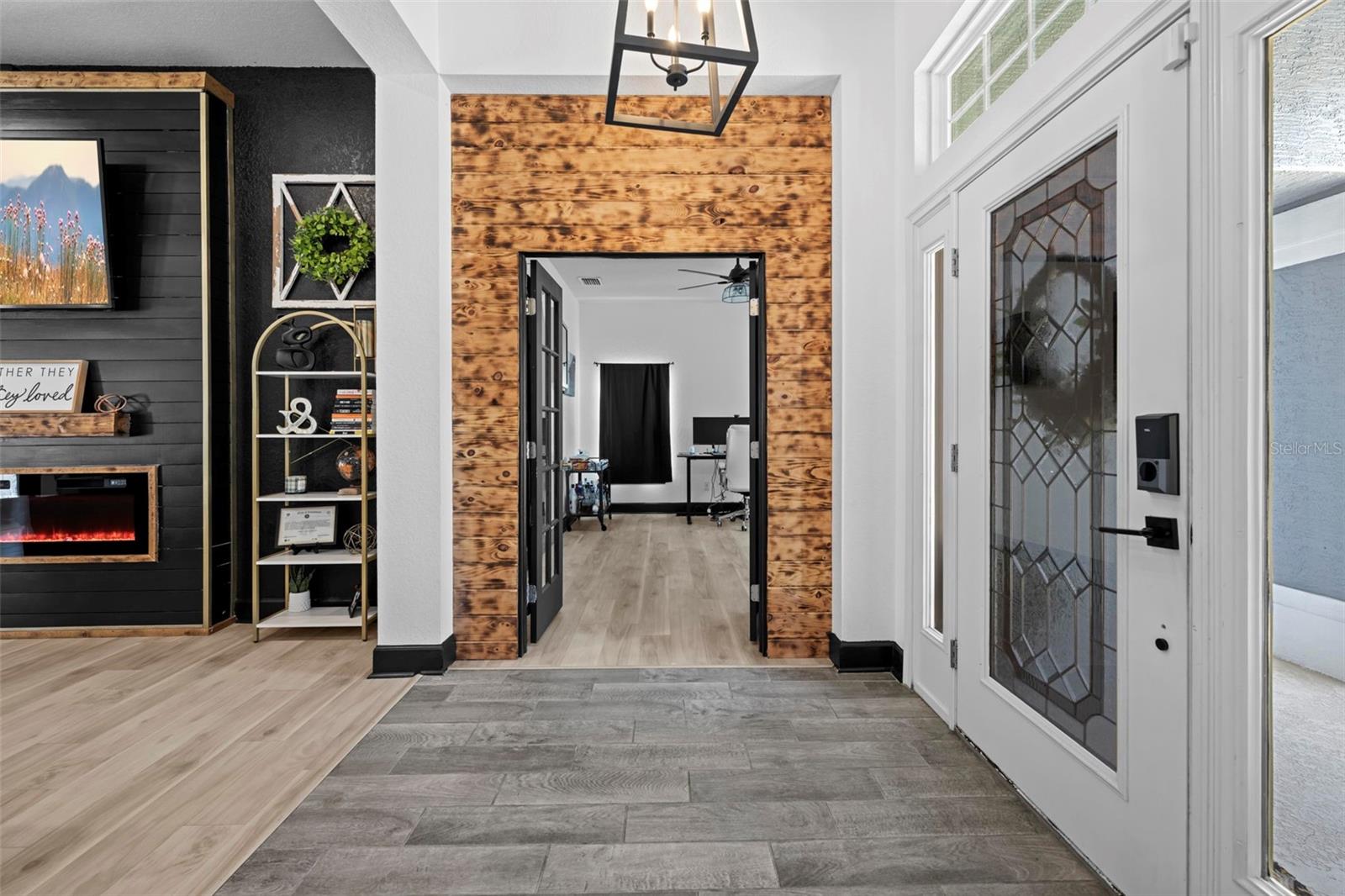 ROYAL HIGHLANDS UNIT 6 - Residential