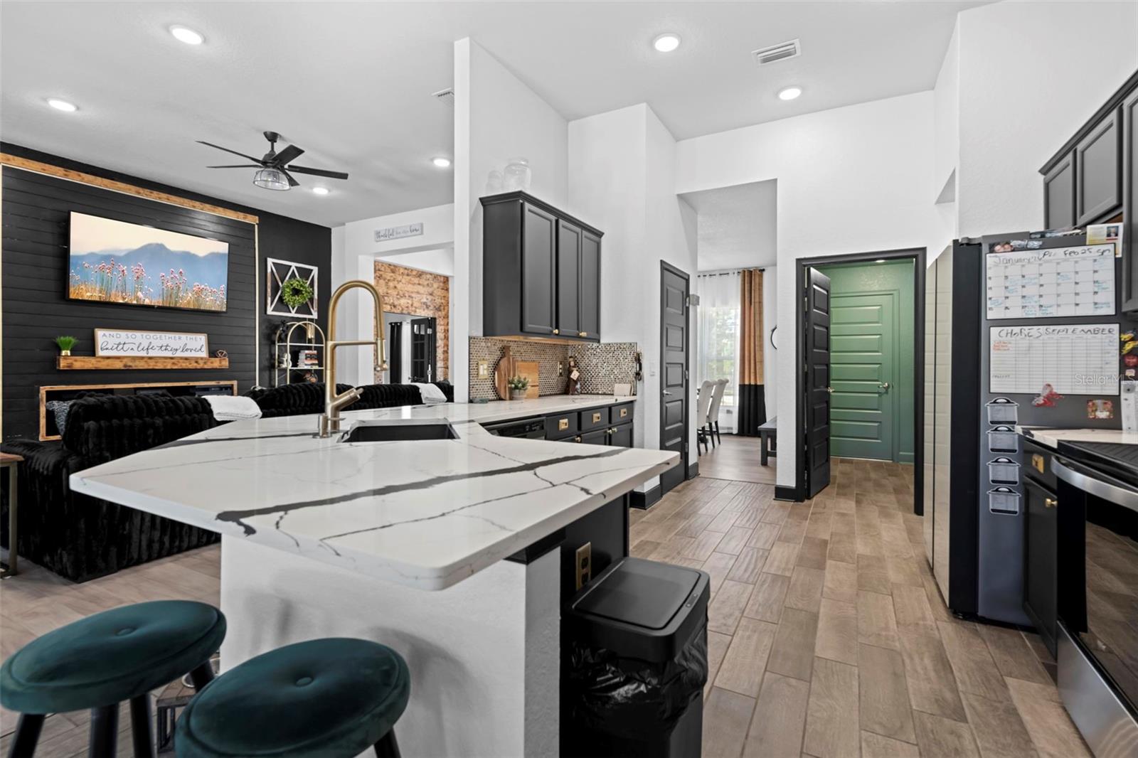 ROYAL HIGHLANDS UNIT 6 - Residential