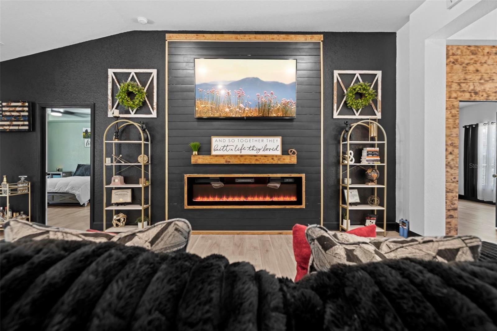 ROYAL HIGHLANDS UNIT 6 - Residential