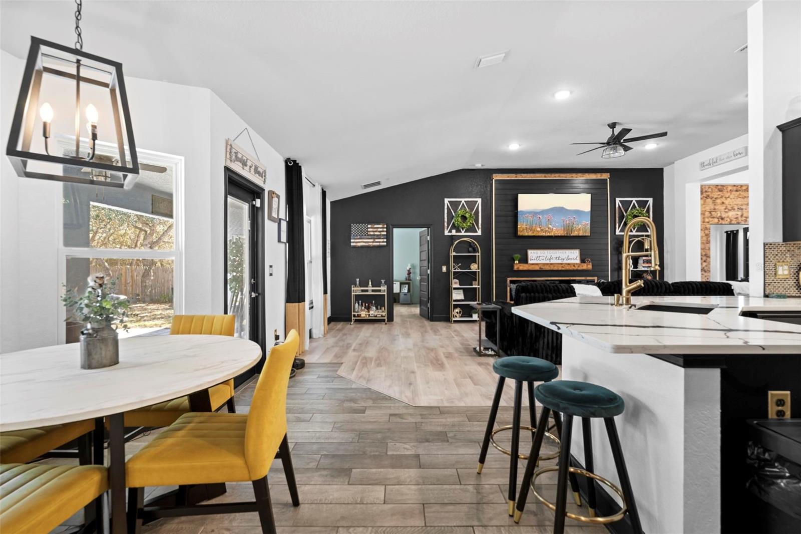 ROYAL HIGHLANDS UNIT 6 - Residential