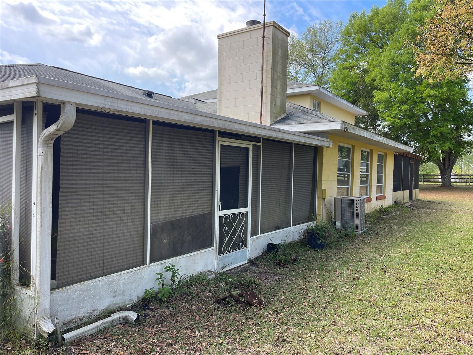 KING GROVE - Residential