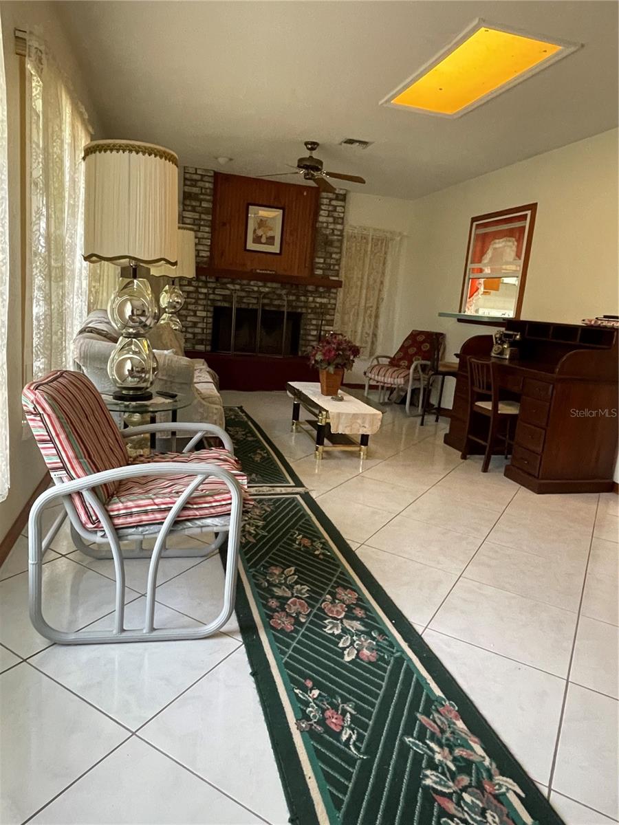 KING GROVE - Residential