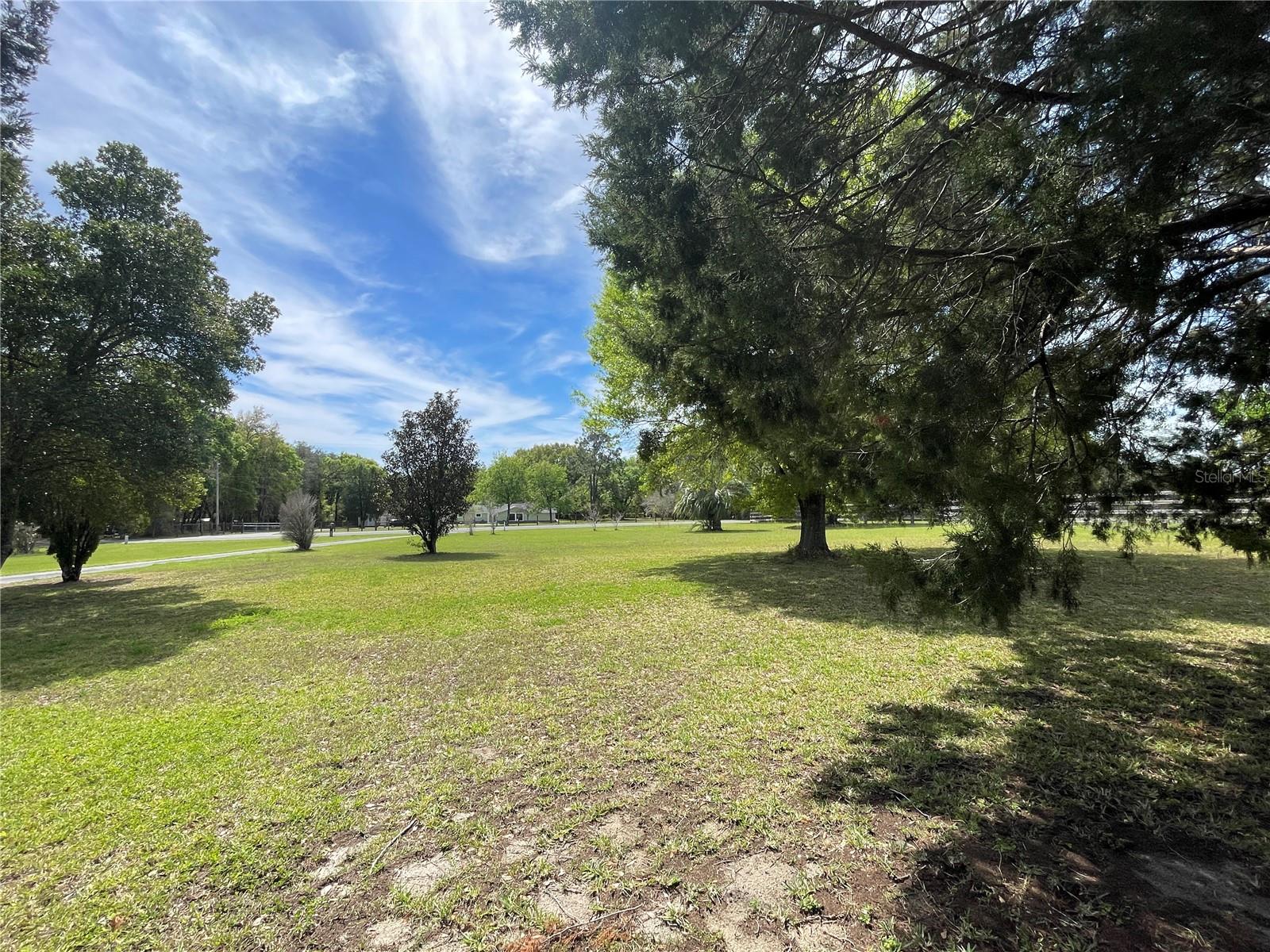 KING GROVE - Residential