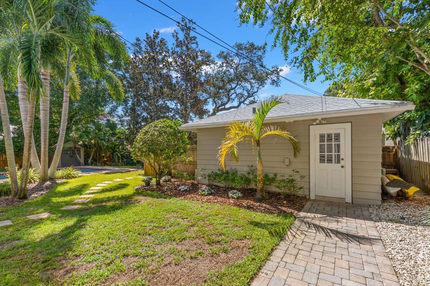 LEBERTS - Residential