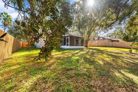 A home in VALRICO