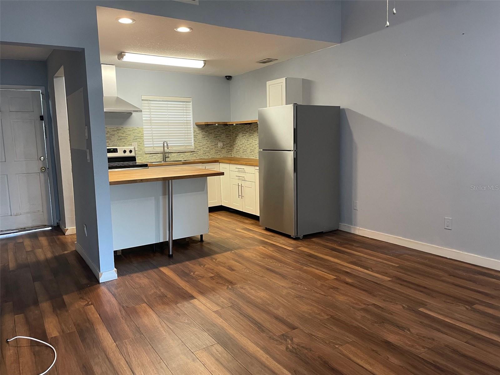 LOWELL VILLAGE - Residential