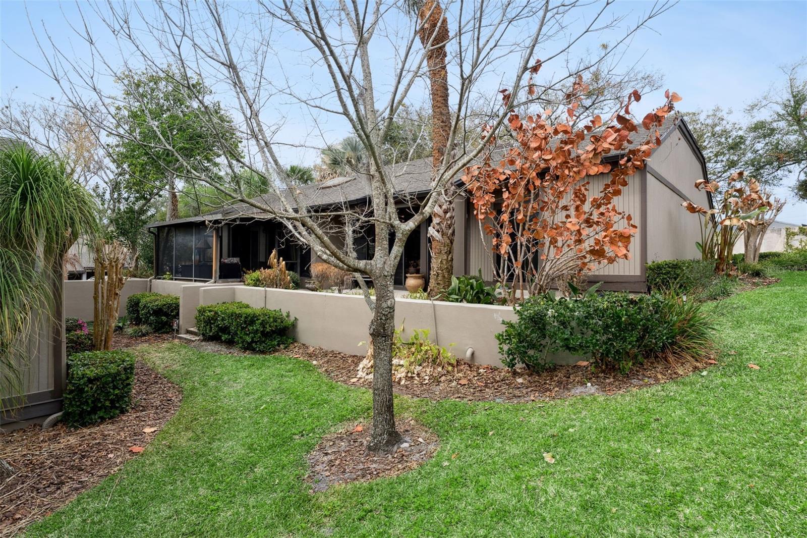 LAKE VILLAS CONDO - Residential