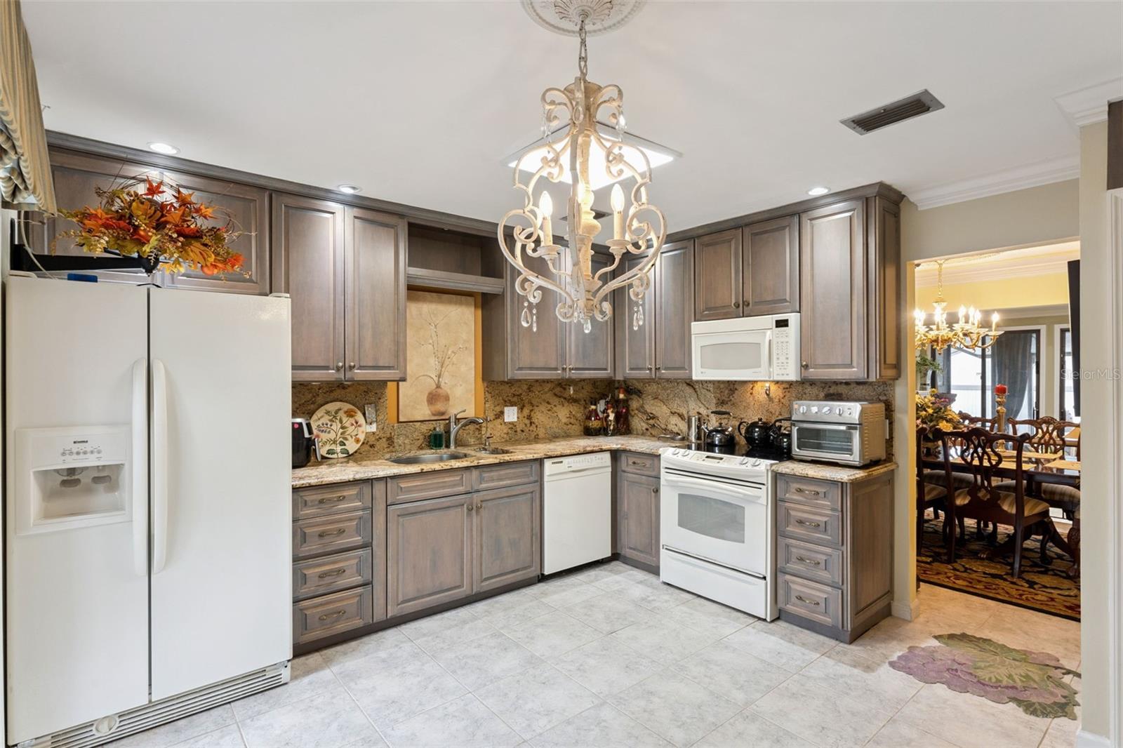 LAKE VILLAS CONDO - Residential