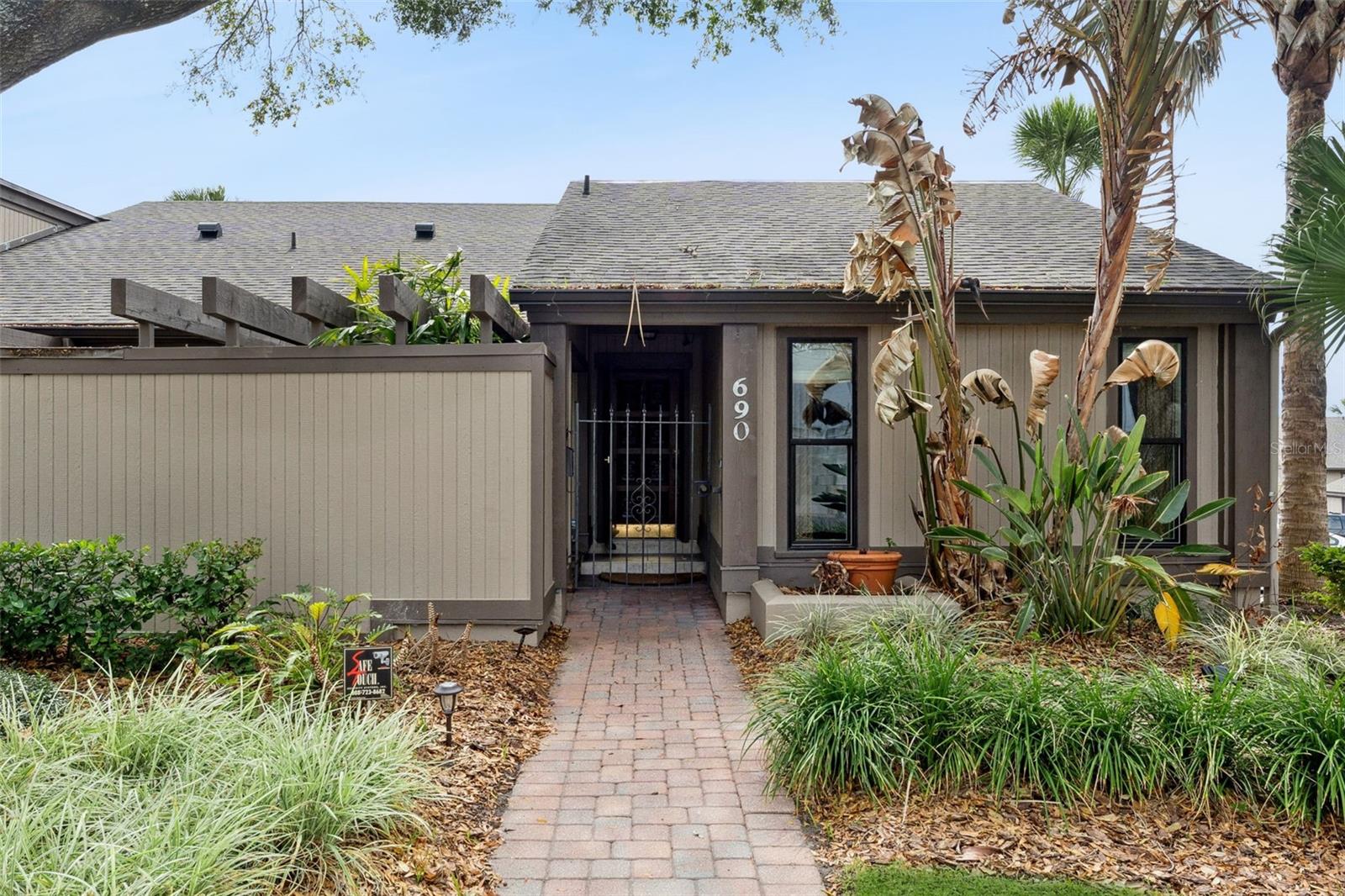 LAKE VILLAS CONDO - Residential