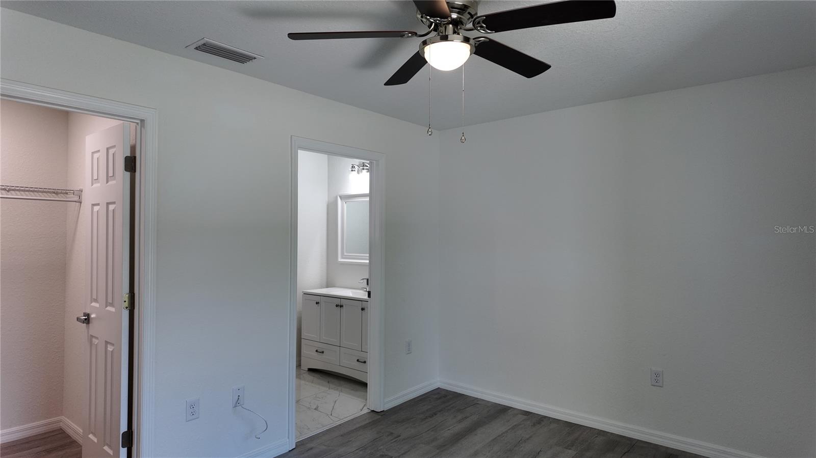 5635 NW 2ND STREET
