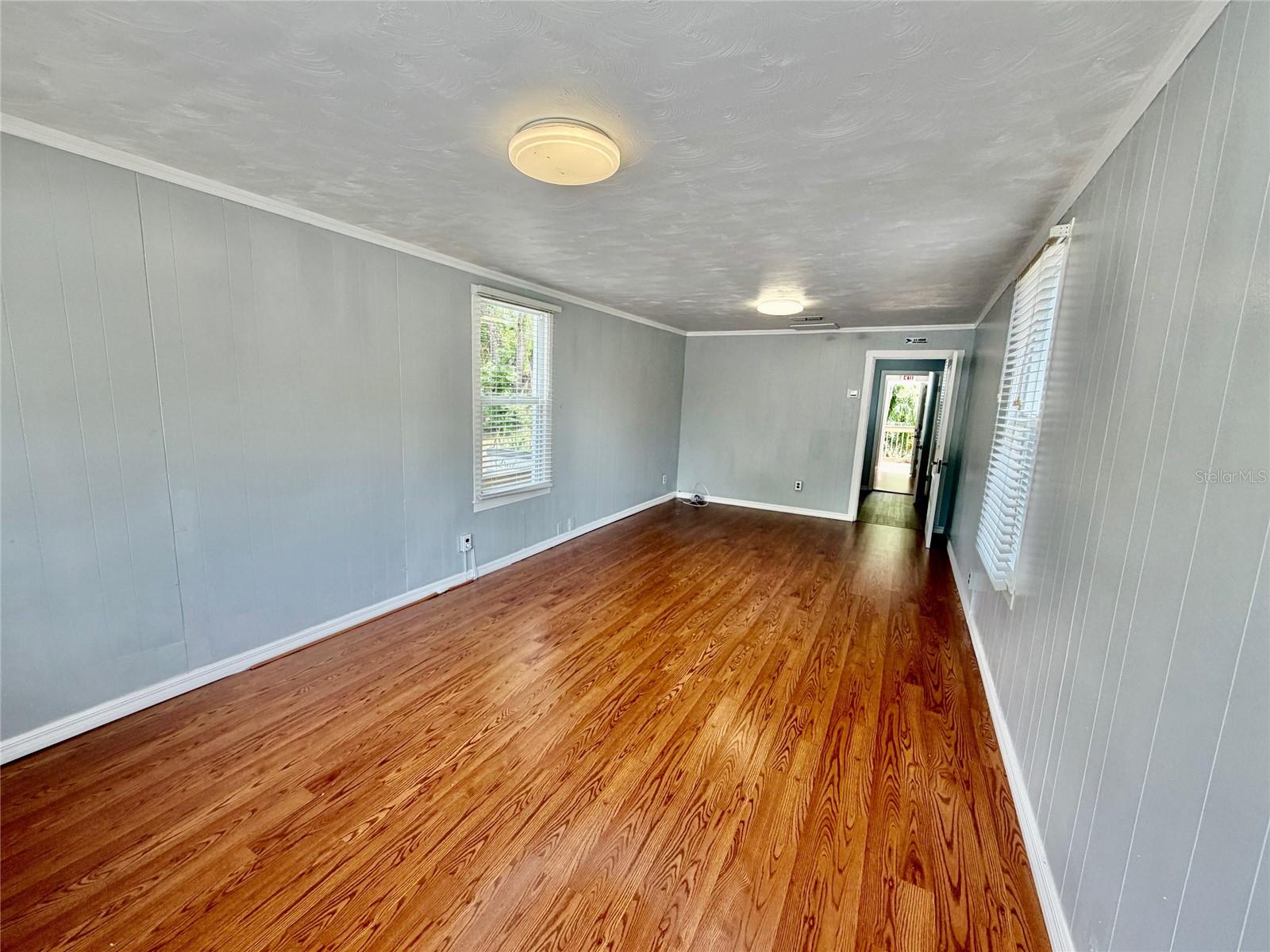 SAXONS ADD TO BROOKSVILLE - Commercial Lease
