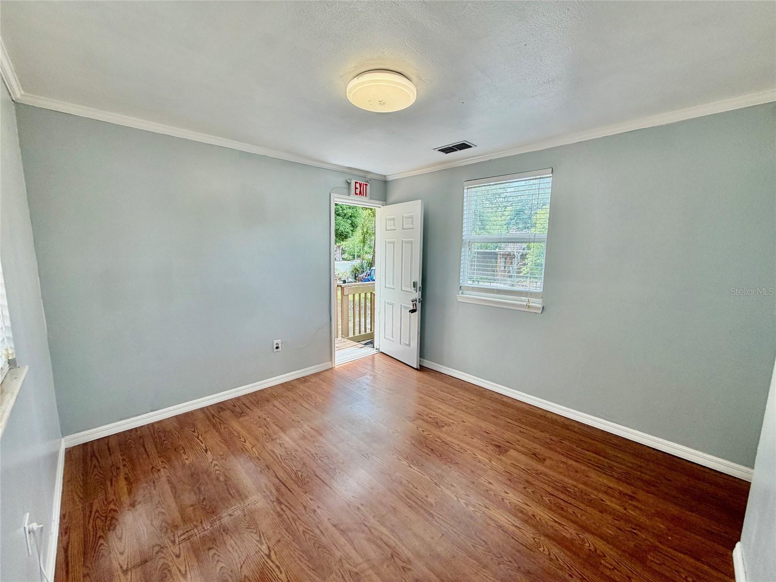 SAXONS ADD TO BROOKSVILLE - Commercial Lease
