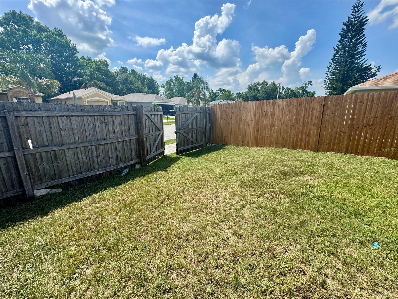 COUNTRY HILLS EAST UNIT FOUR - Residential Lease