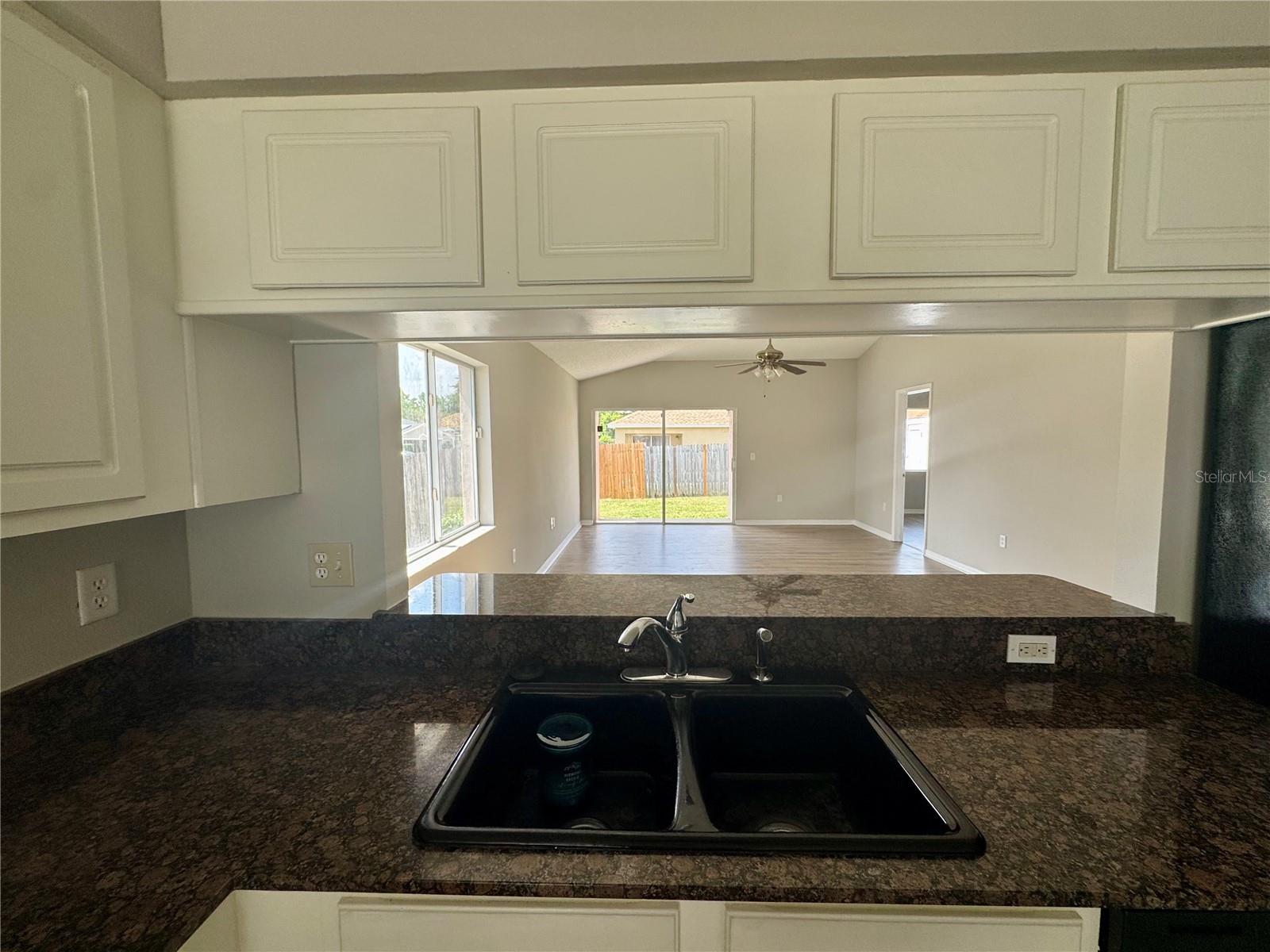 COUNTRY HILLS EAST UNIT FOUR - Residential Lease