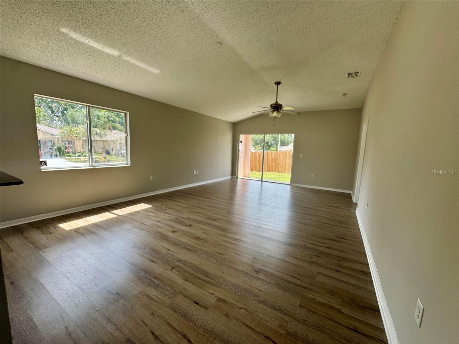 COUNTRY HILLS EAST UNIT FOUR - Residential Lease