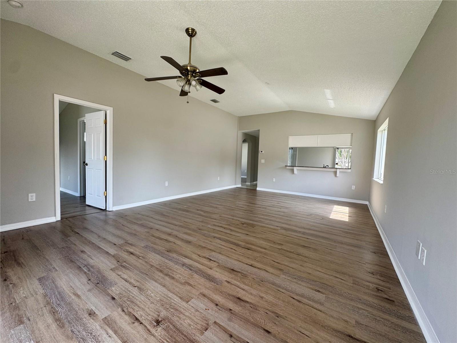COUNTRY HILLS EAST UNIT FOUR - Residential Lease