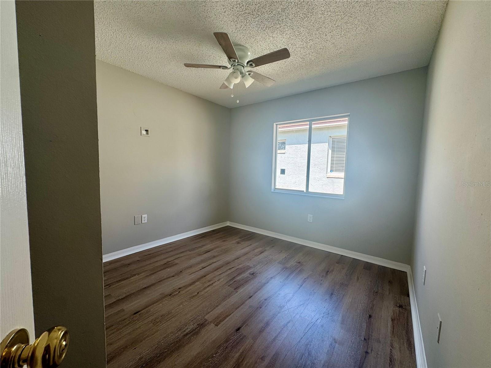 COUNTRY HILLS EAST UNIT FOUR - Residential Lease