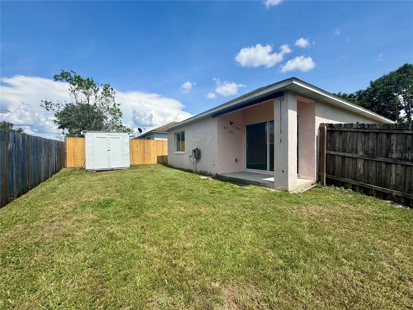 COUNTRY HILLS EAST UNIT FOUR - Residential Lease