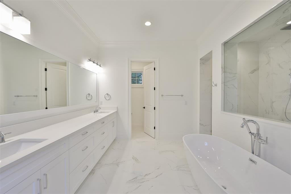 PICADILLY - Residential