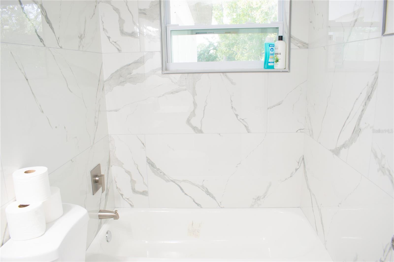 SALINAS EUCLID PARK SUB - Residential Lease