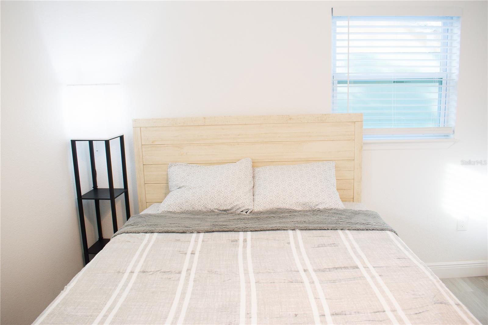 SALINAS EUCLID PARK SUB - Residential Lease