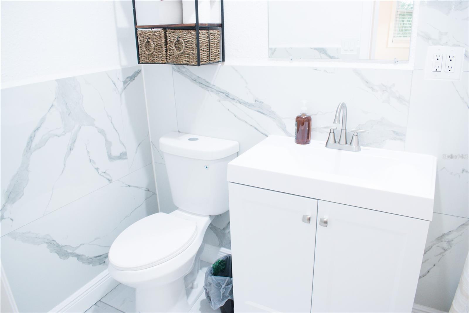 SALINAS EUCLID PARK SUB - Residential Lease