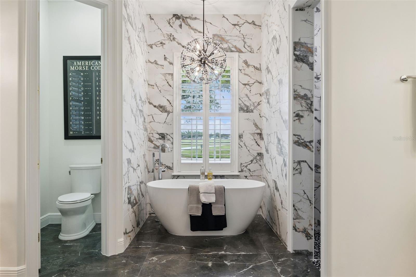 KEENES POINTE - Residential