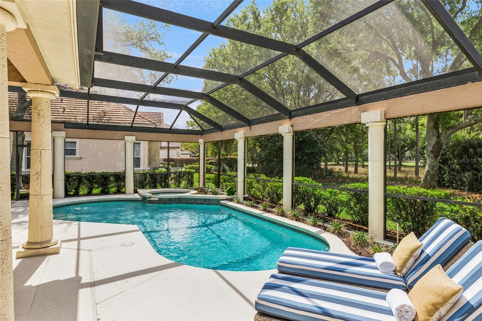 KEENES POINTE - Residential