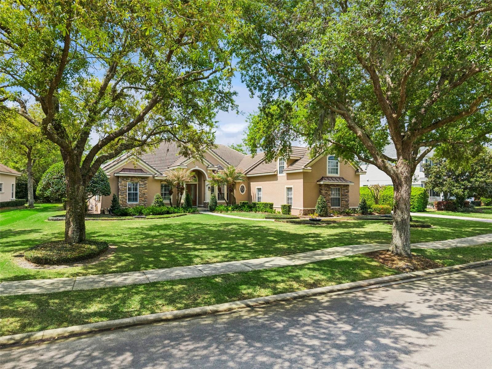 KEENES POINTE - Residential