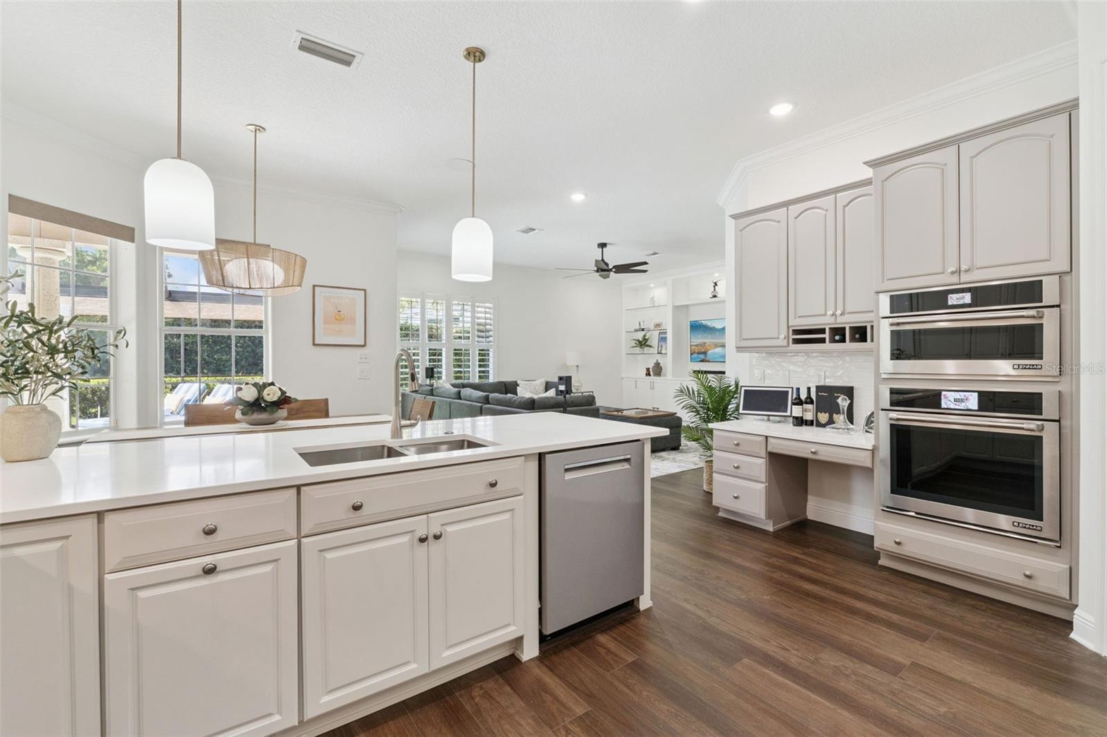 KEENES POINTE - Residential