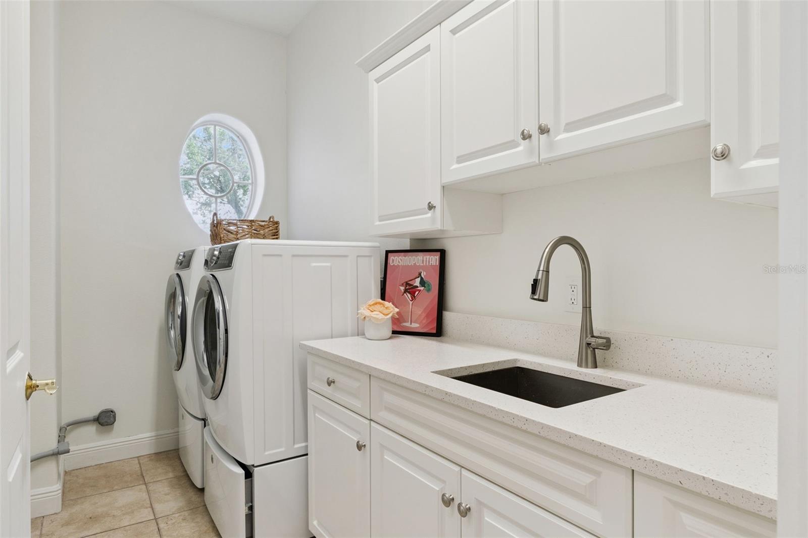 KEENES POINTE - Residential