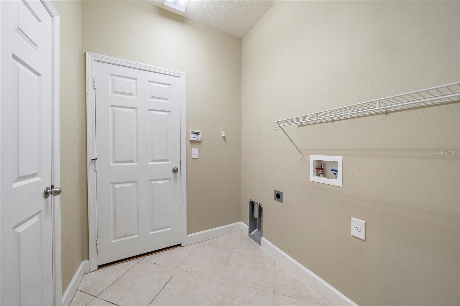 CROSSING CREEK VILLAGE PH I - Residential