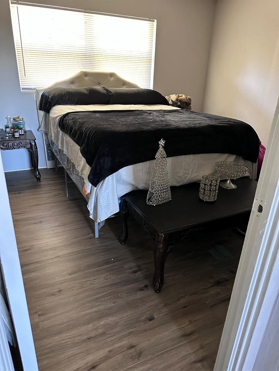 RIVER-GOLF TWNHS - Residential