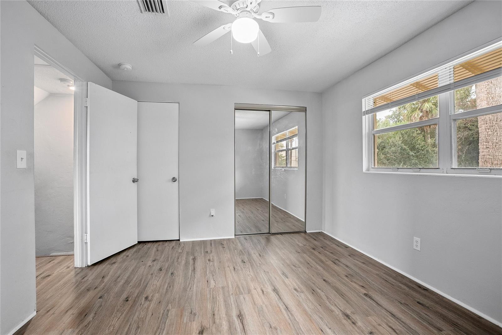 RIVER-GOLF TWNHS - Residential