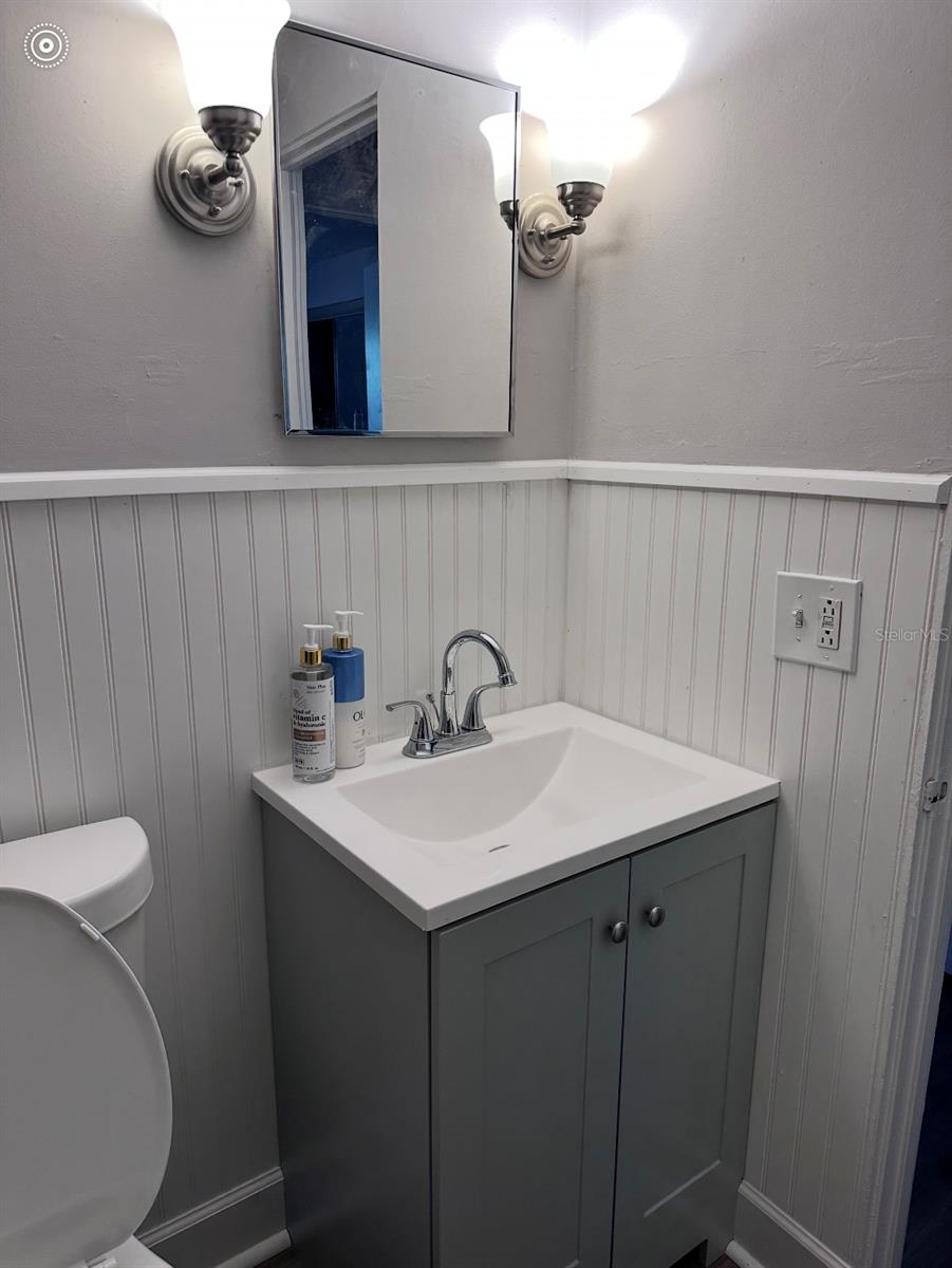 RIVER-GOLF TWNHS - Residential